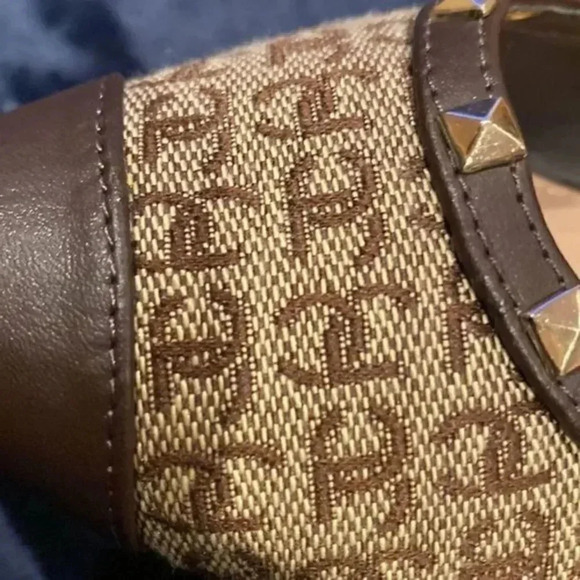 JUICEY COUTURE Poetry Logo Sling Back Studded Sandal - Picture 7 of 7